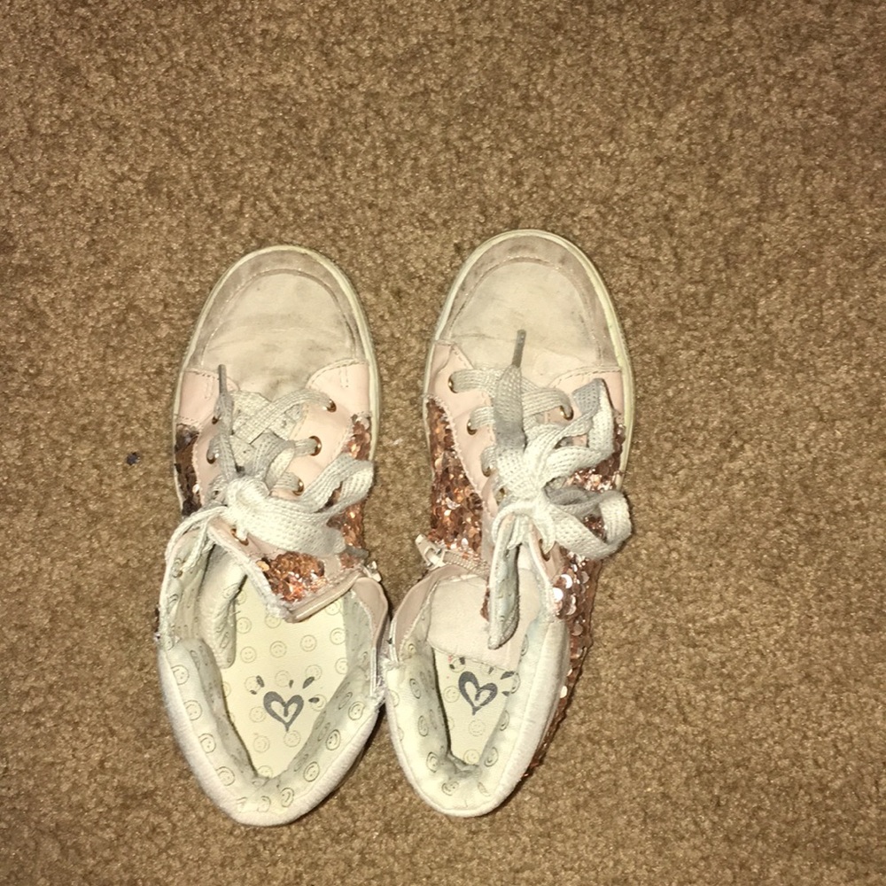 Justice shoes